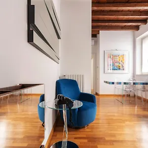 Design Arco Della Pace Appartamento